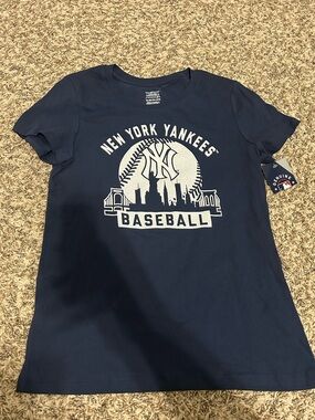 Genuine Merchandise Navy Blue New York Yankees Baseball Tee
